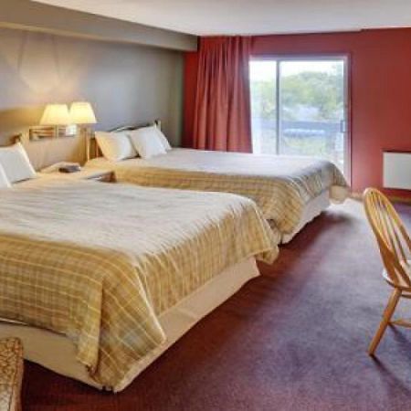 Lakeview Gimli Resort Luaran gambar