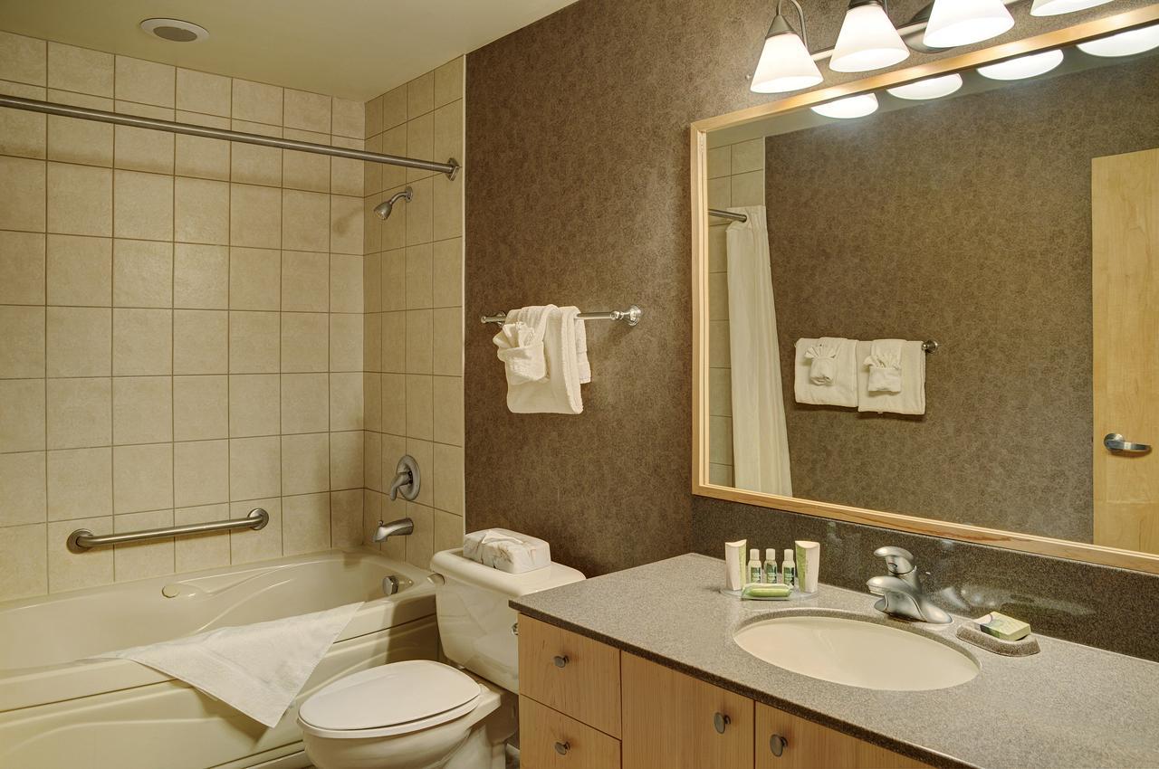 Lakeview Gimli Resort Luaran gambar