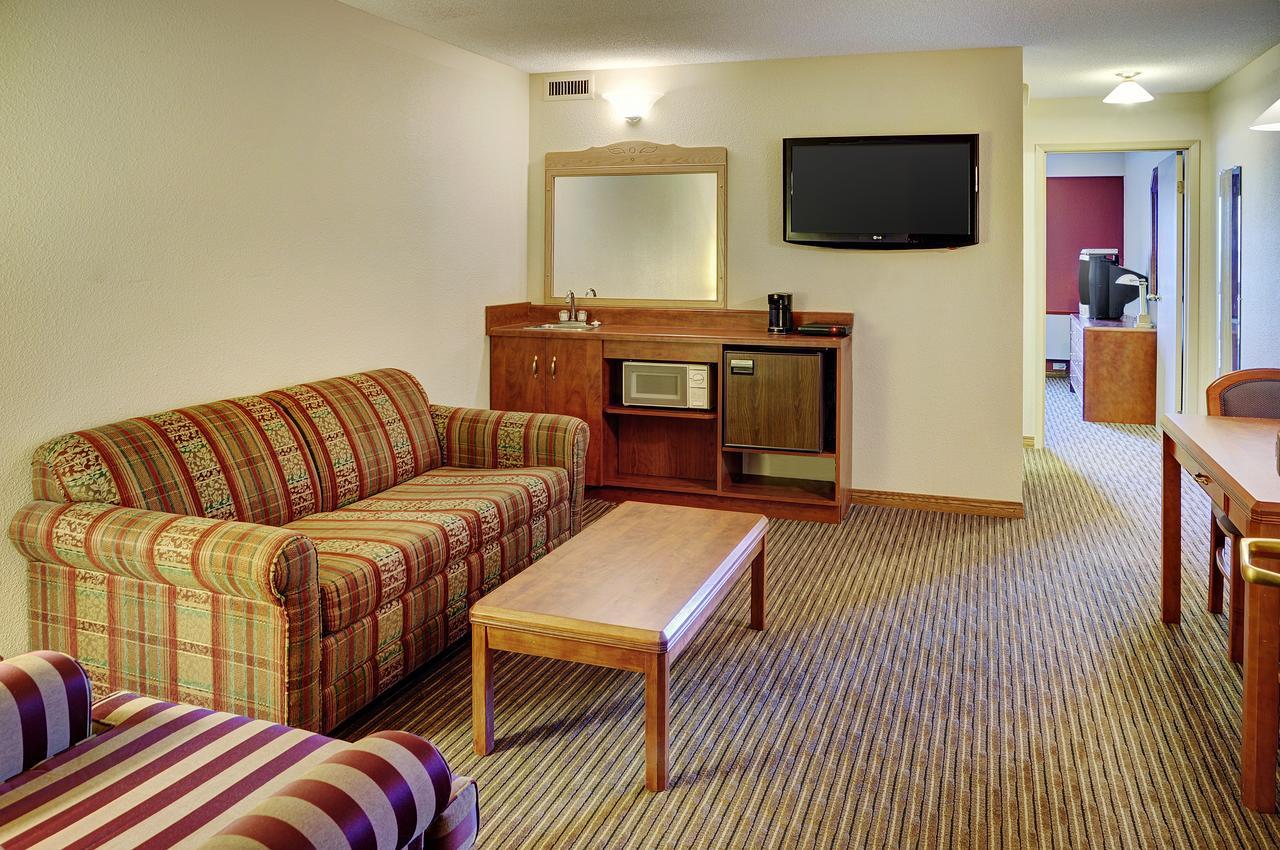 Lakeview Gimli Resort Luaran gambar